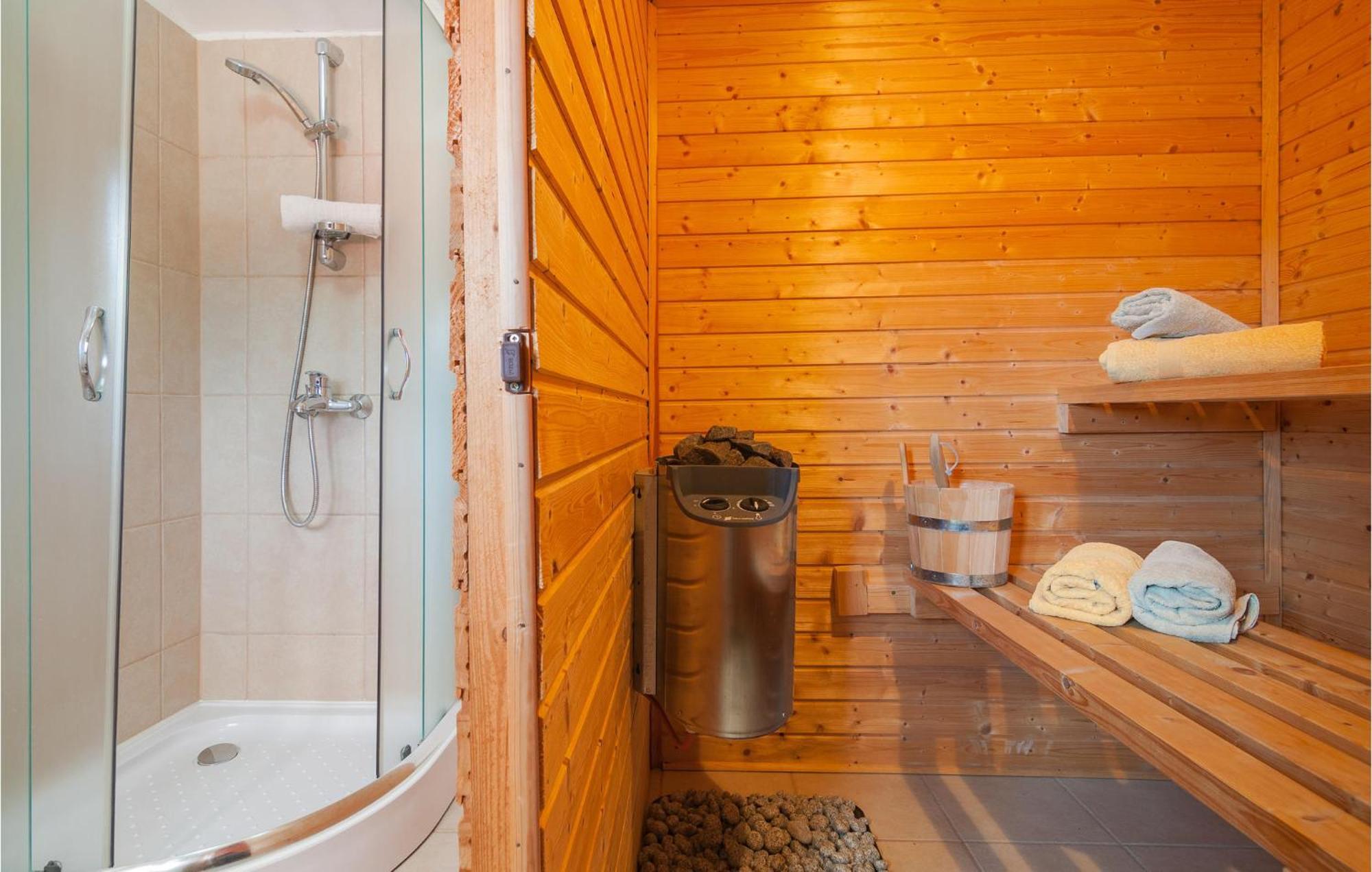 Cozy Home In Mudri Dolac With Kitchen Basina Εξωτερικό φωτογραφία